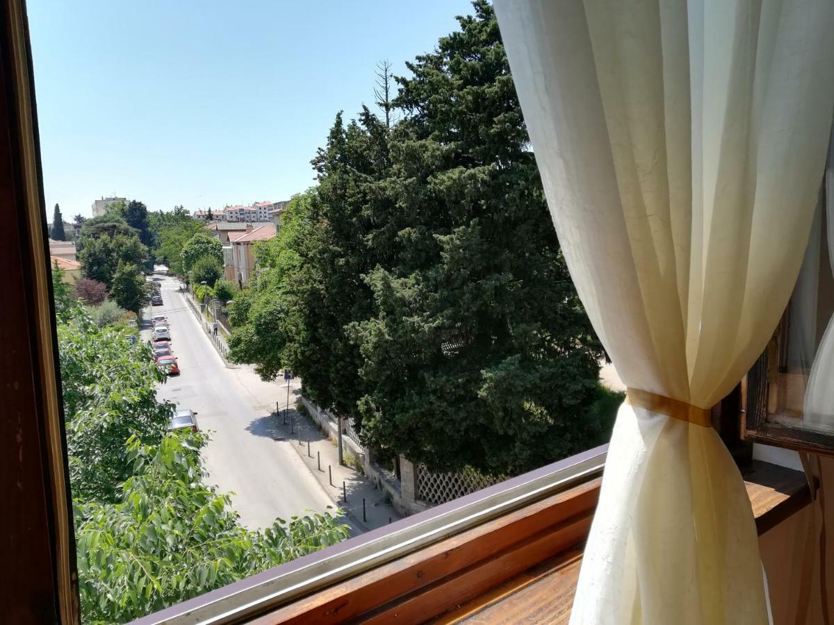 Apartment Maestral Пула Екстер'єр фото